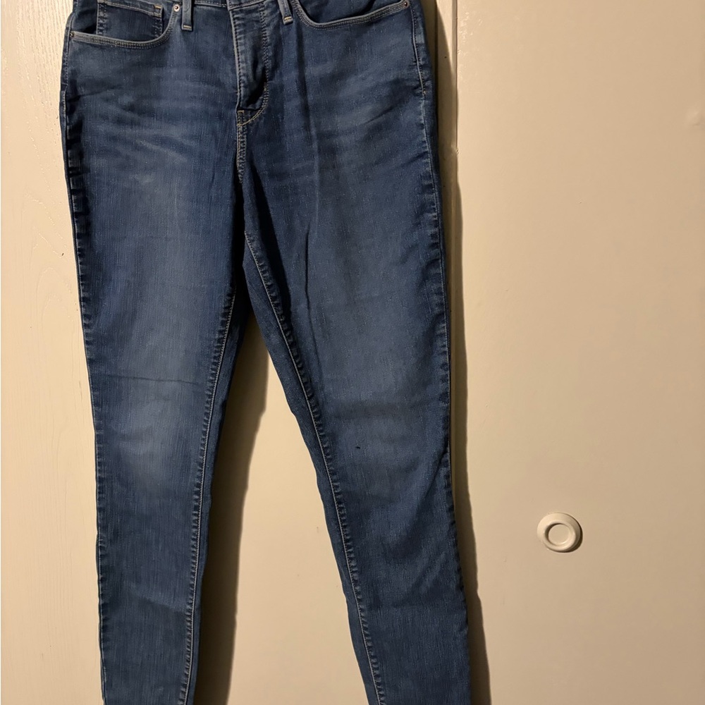 Levi's Women's Skinny Jeans in Denim Blue